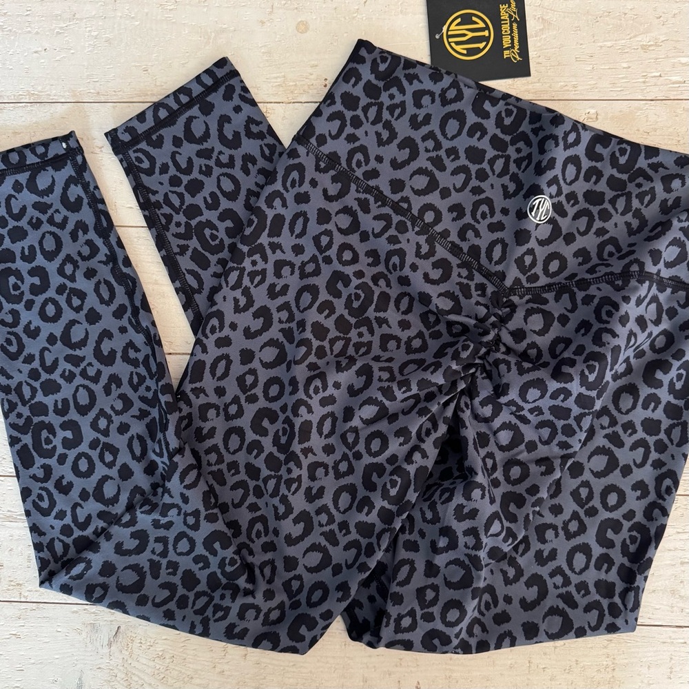 Til You Collapse scrunch leggings large